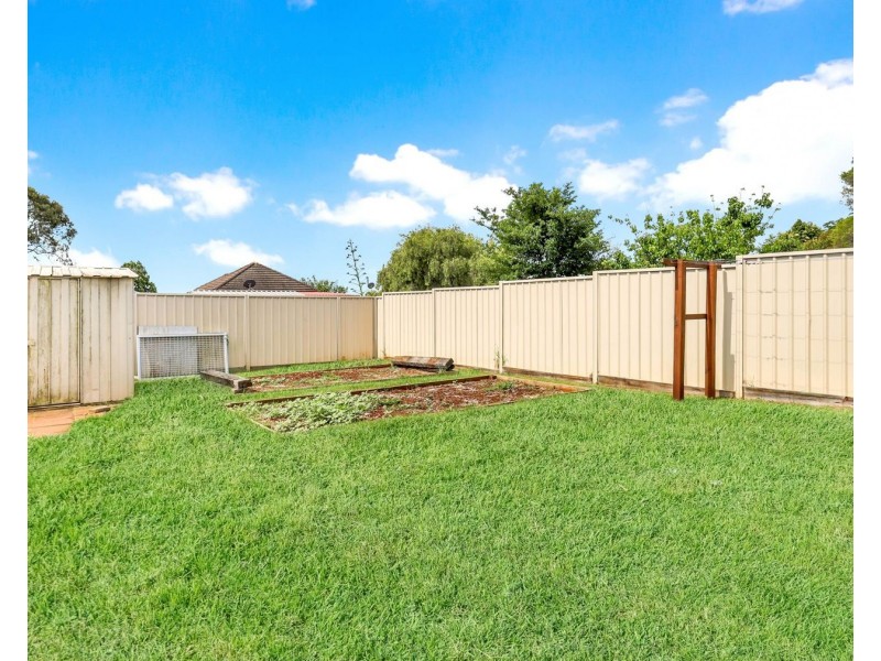 5a Weetwood Street, Newtown QLD 4350