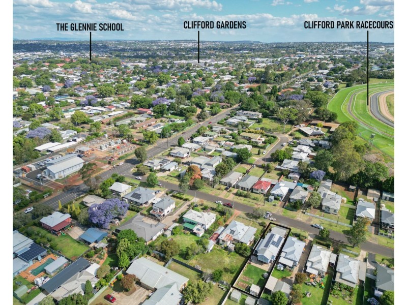 5a Weetwood Street, Newtown QLD 4350