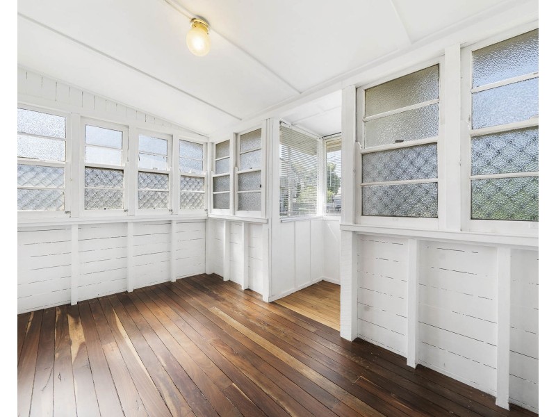 11 Albert Lane, Newtown QLD 4350