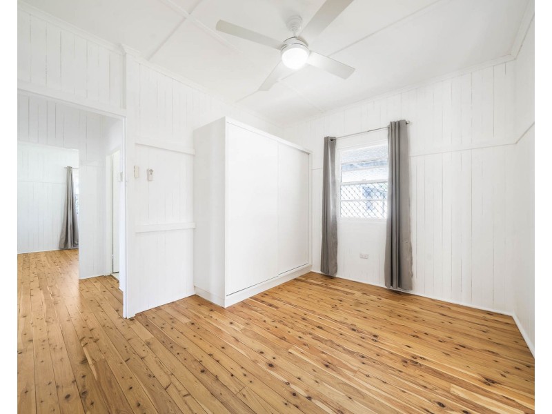 11 Albert Lane, Newtown QLD 4350