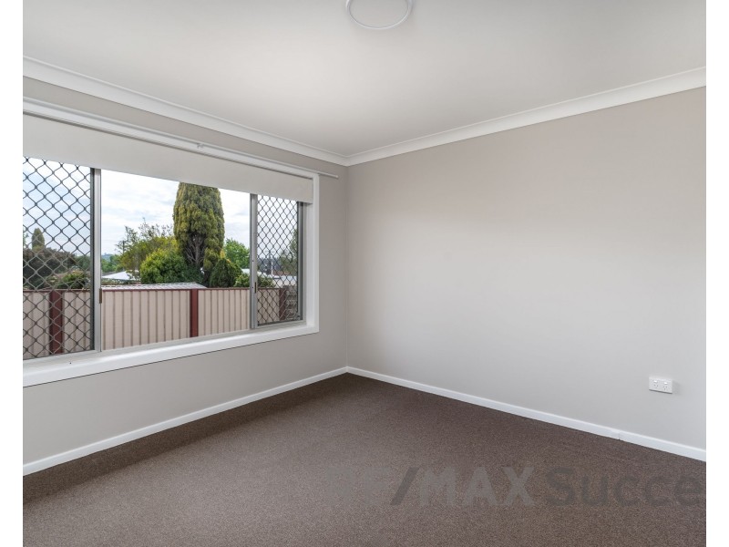 5/2 Jewell Street, Centenary Heights QLD 4350