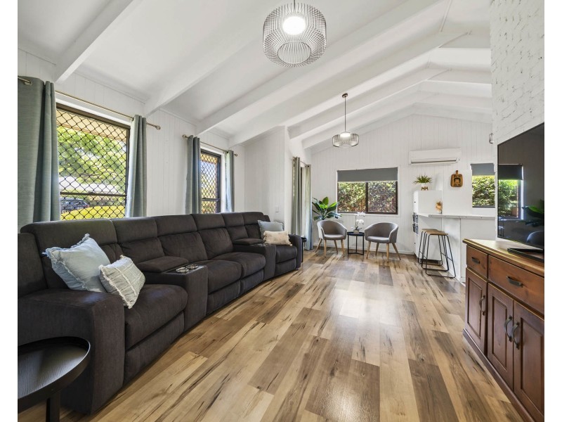 16 Orchid Street, Centenary Heights QLD 4350