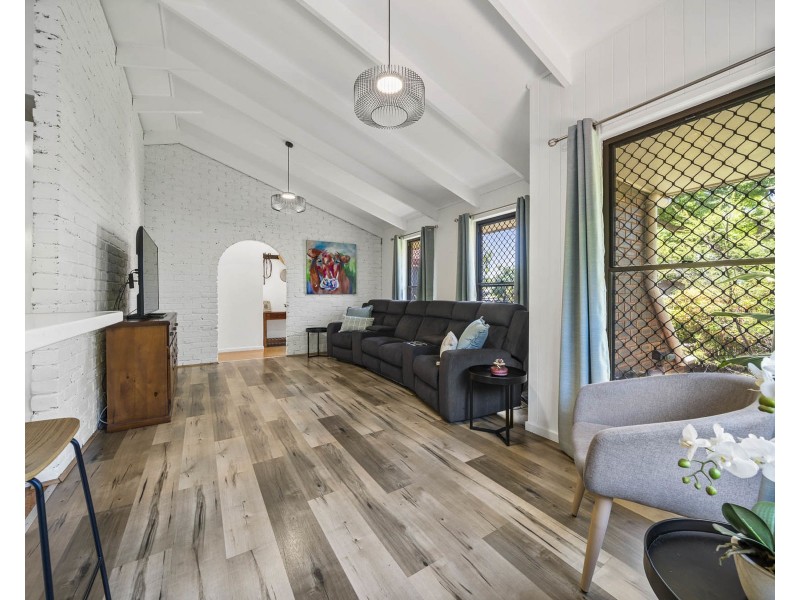 16 Orchid Street, Centenary Heights QLD 4350