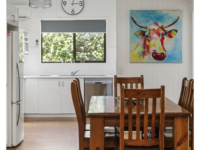 16 Orchid Street, Centenary Heights QLD 4350