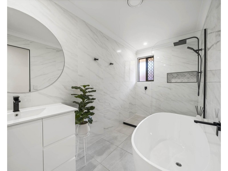 16 Orchid Street, Centenary Heights QLD 4350