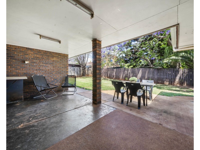 16 Orchid Street, Centenary Heights QLD 4350