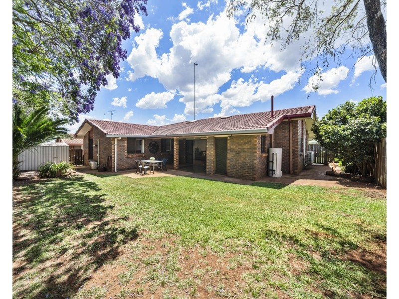 16 Orchid Street, Centenary Heights QLD 4350