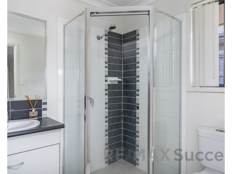 51 Kurrawa Crescent, Glenvale QLD 4350