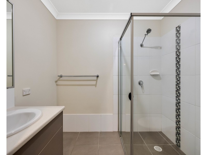 4 Cooranga Street, Glenvale QLD 4350