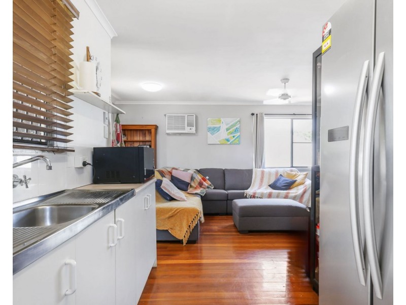 271 Alderley Street, Centenary Heights QLD 4350
