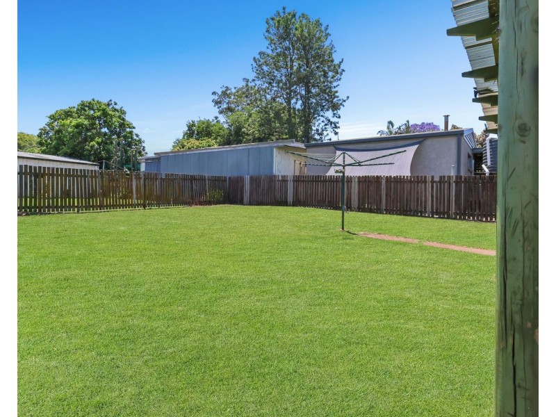 271 Alderley Street, Centenary Heights QLD 4350