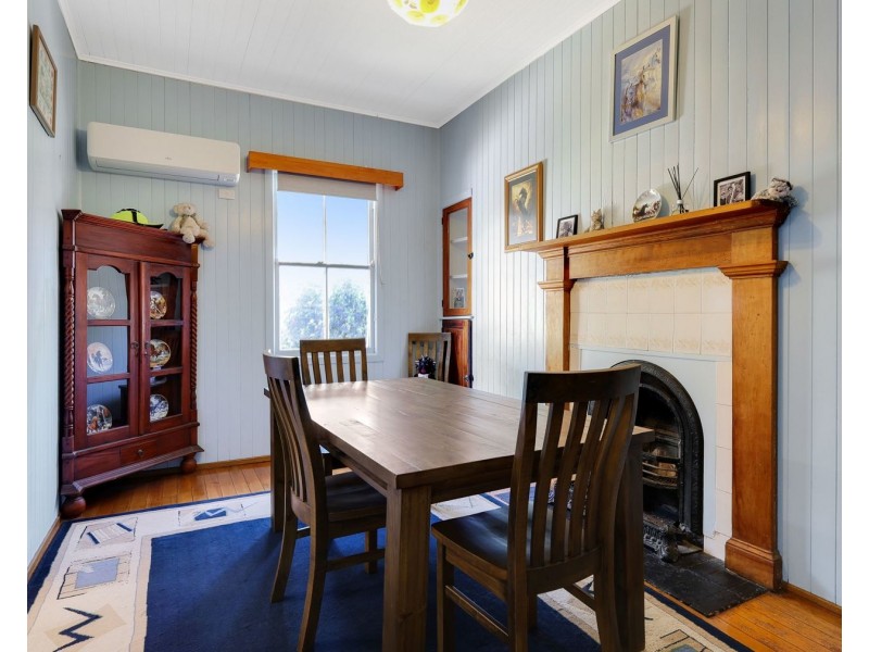 14 Cumming Street, North Toowoomba QLD 4350