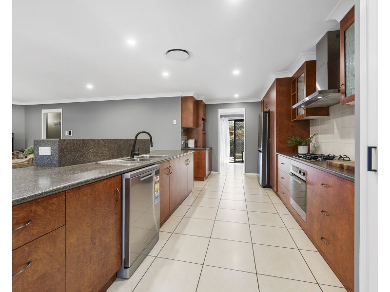 7 Jackson Close, Highfields QLD 4352