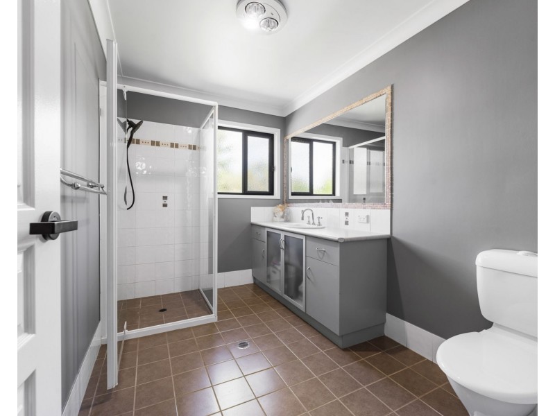 7 Jackson Close, Highfields QLD 4352