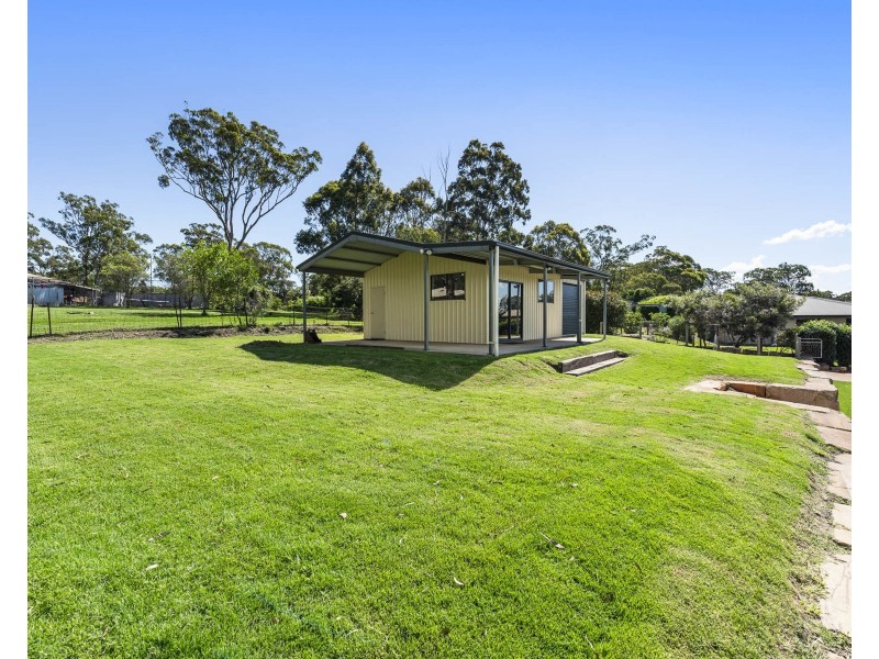 7 Jackson Close, Highfields QLD 4352