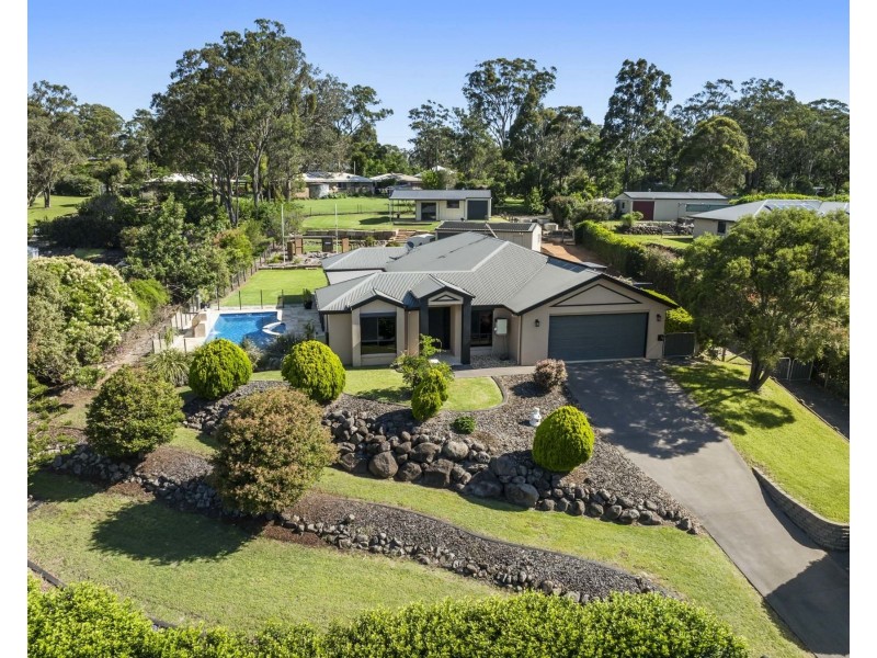 7 Jackson Close, Highfields QLD 4352
