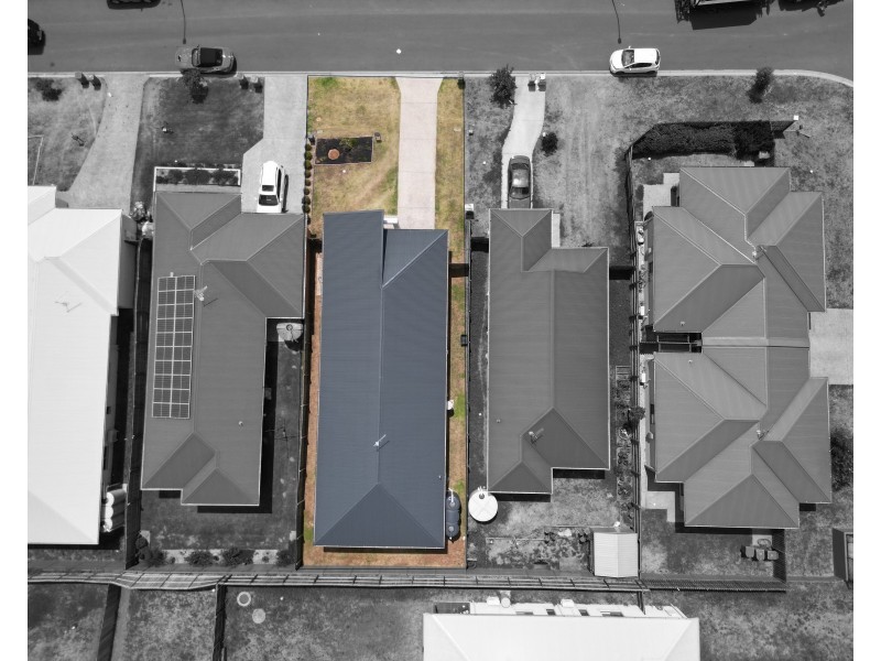 6 Downs Street, Glenvale QLD 4350