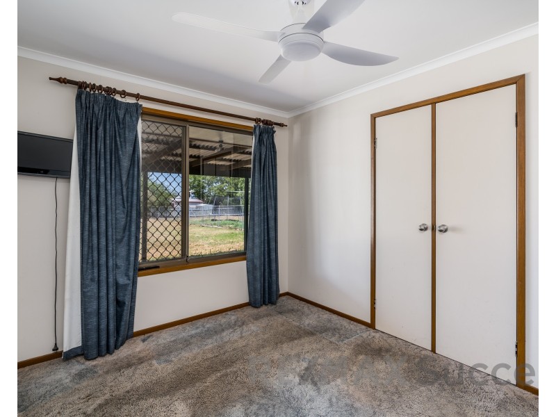 8 Queen Street, Kingsthorpe QLD 4400