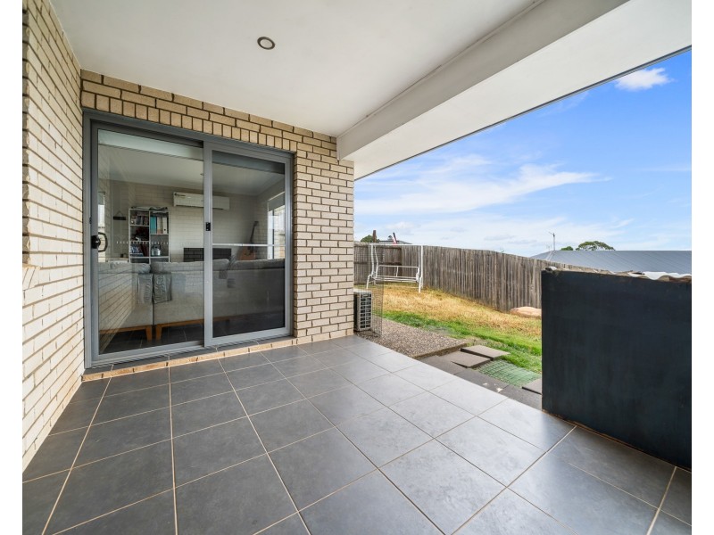 1/90 Sanctuary Drive, Cranley QLD 4350
