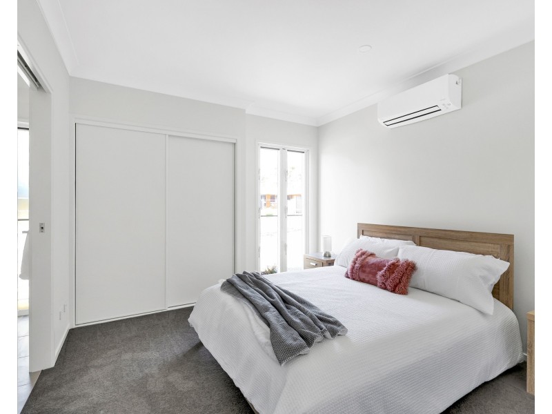 1/5 Noll Street, Kearneys Spring QLD 4350