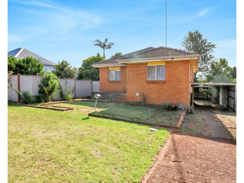 1a Allan Street, North Toowoomba QLD 4350