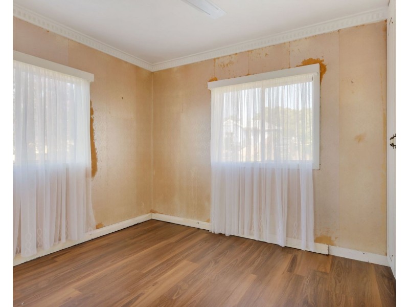1a Allan Street, North Toowoomba QLD 4350