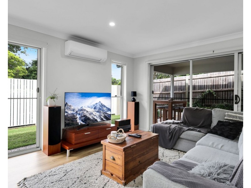 1/30 Swallow Court, Newtown QLD 4350