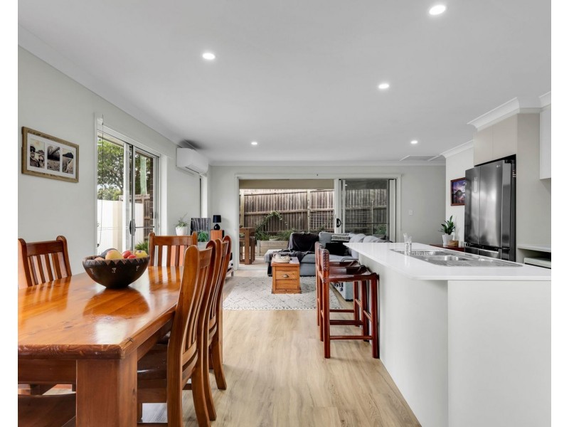 1/30 Swallow Court, Newtown QLD 4350