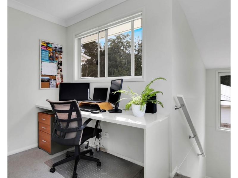 1/30 Swallow Court, Newtown QLD 4350