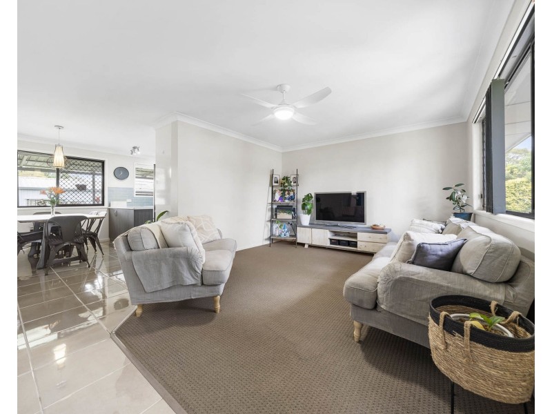 14 Elliott Street, Kearneys Spring QLD 4350