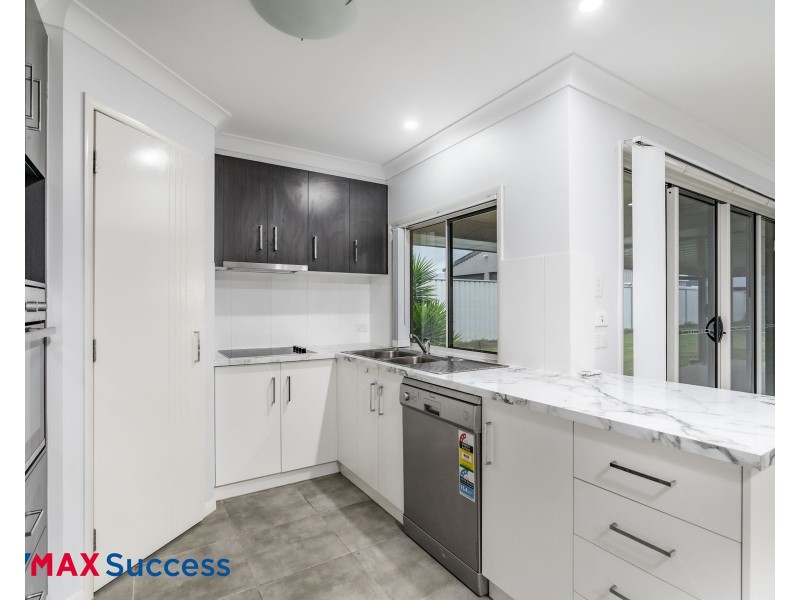 23 Ridge Drive, Cambooya QLD 4358