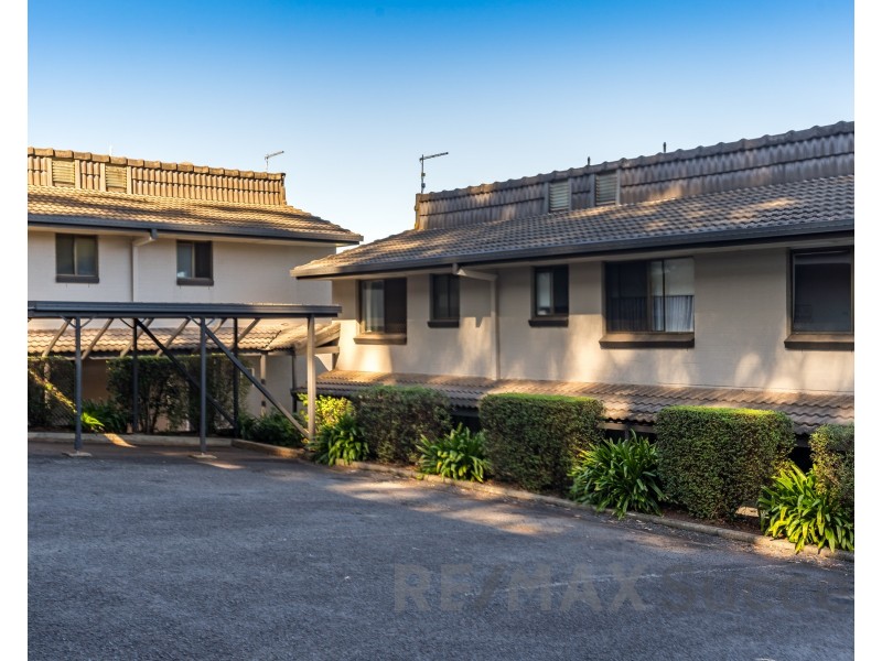 17/2 Benjamin Street, Mount Lofty QLD 4350