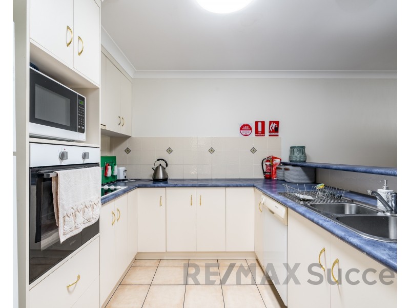 2/19 Behland Street, Kearneys Spring QLD 4350
