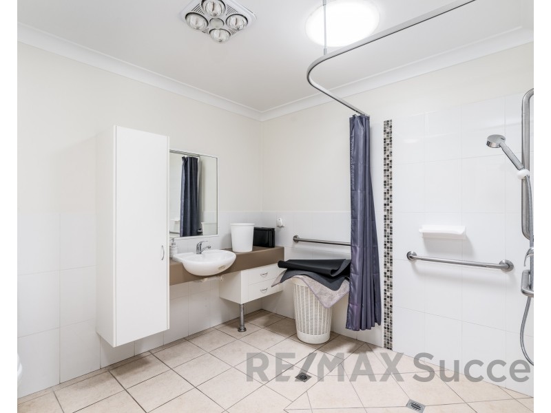 2/19 Behland Street, Kearneys Spring QLD 4350