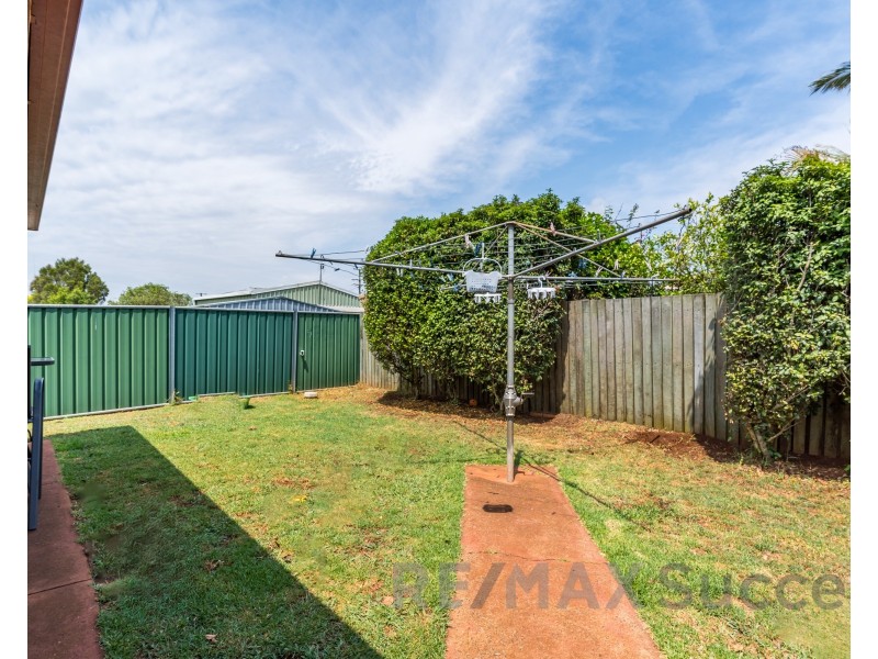 2/21 Hampton Street, Newtown QLD 4350