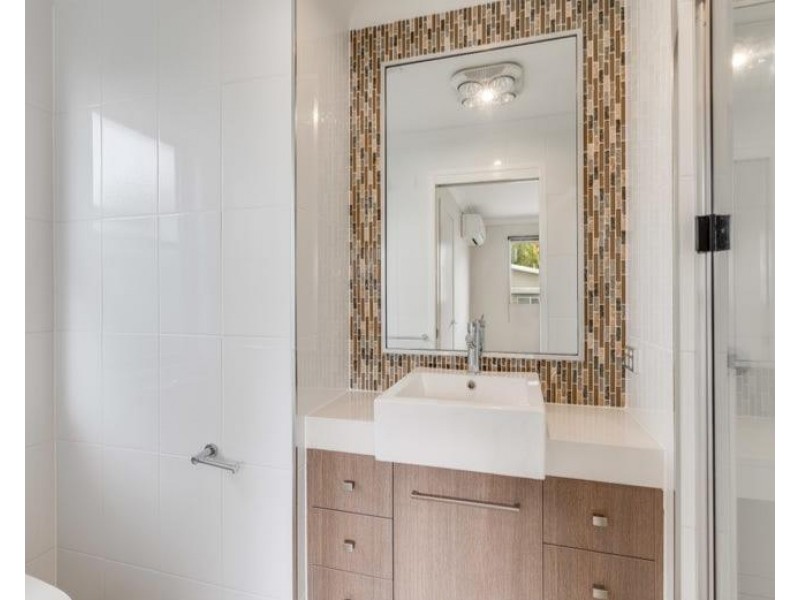 4/4B Herries Street, East Toowoomba QLD 4350