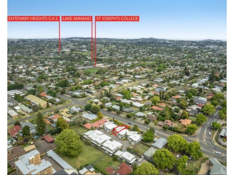 4/4B Herries Street, East Toowoomba QLD 4350