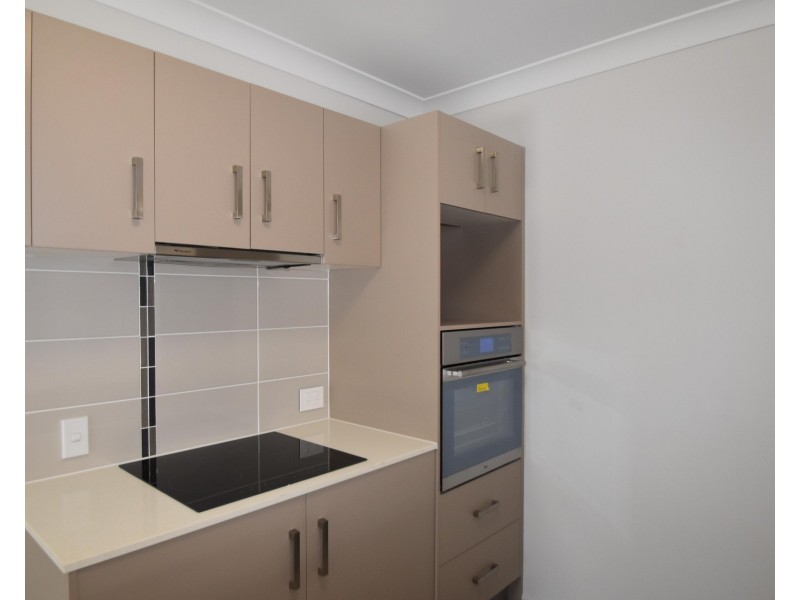 9/8 Link Street, North Toowoomba QLD 4350