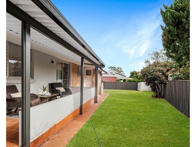 15 McIntyre Street, Centenary Heights QLD 4350