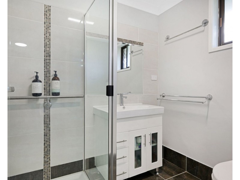 22 Burkes Road, Gowrie Junction QLD 4352