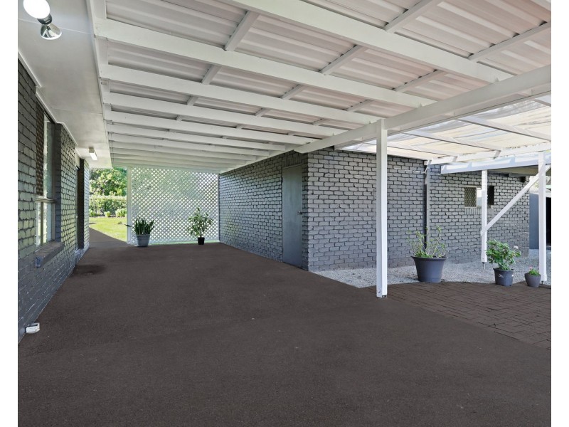 22 Burkes Road, Gowrie Junction QLD 4352