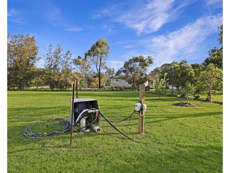 22 Burkes Road, Gowrie Junction QLD 4352