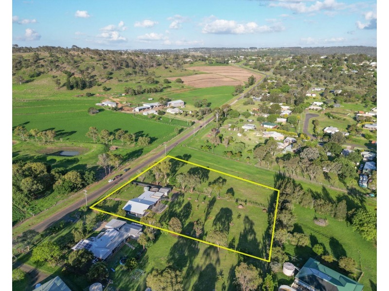 22 Burkes Road, Gowrie Junction QLD 4352