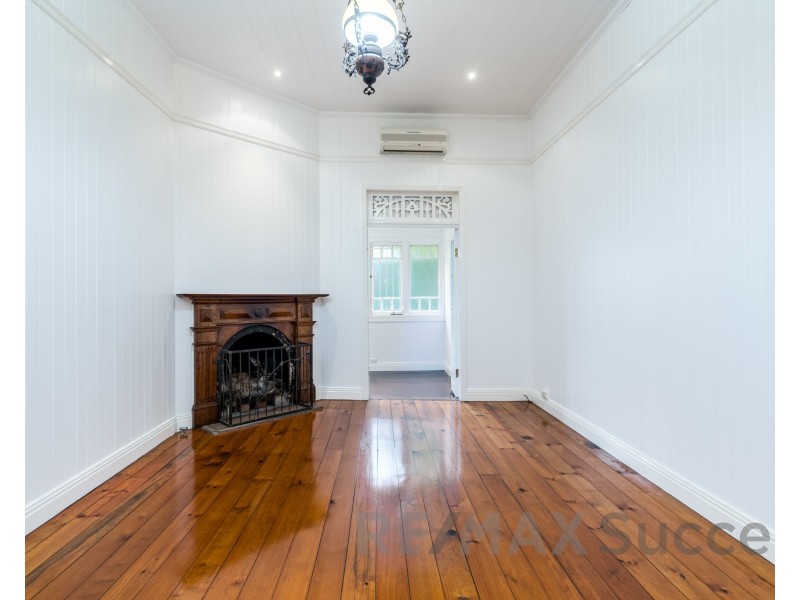 36 Ipswich Street, East Toowoomba QLD 4350