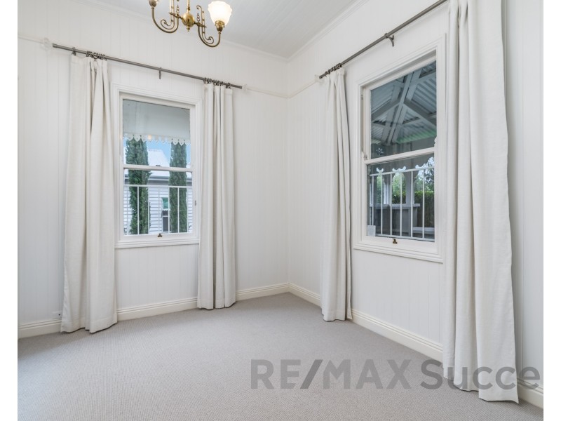 36 Ipswich Street, East Toowoomba QLD 4350