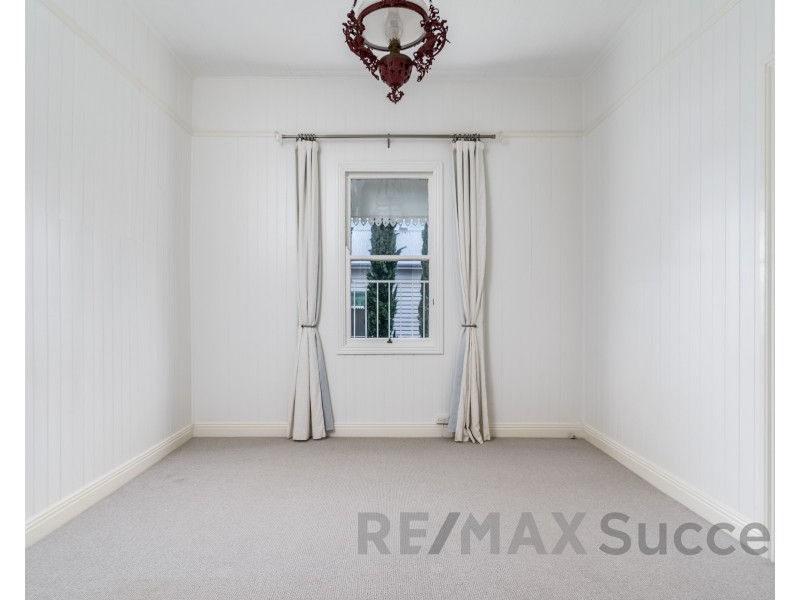 36 Ipswich Street, East Toowoomba QLD 4350