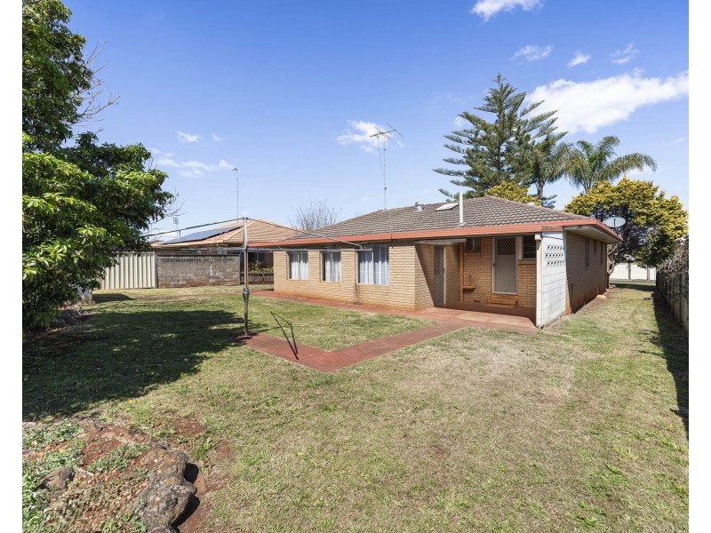 11 Rye Street, Wilsonton QLD 4350