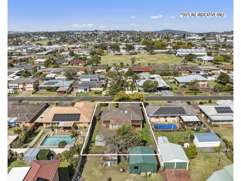 11 Rye Street, Wilsonton QLD 4350
