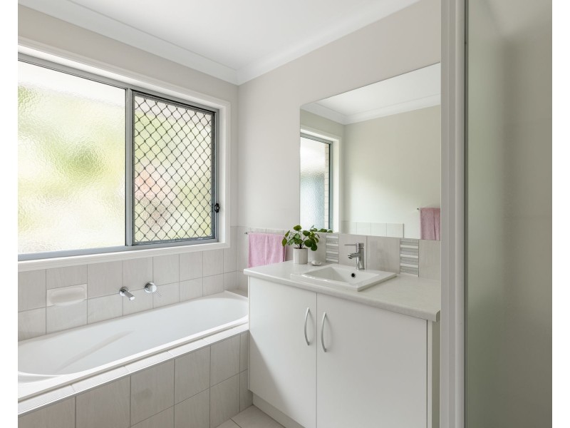 104-108 Flagstone Creek Road, Middle Ridge QLD 4350