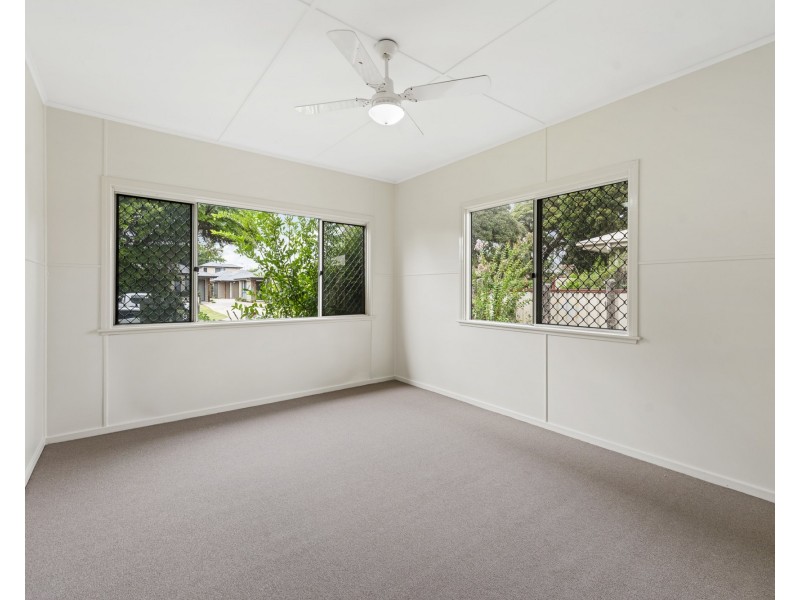 19 Ellis Street, Wilsonton QLD 4350